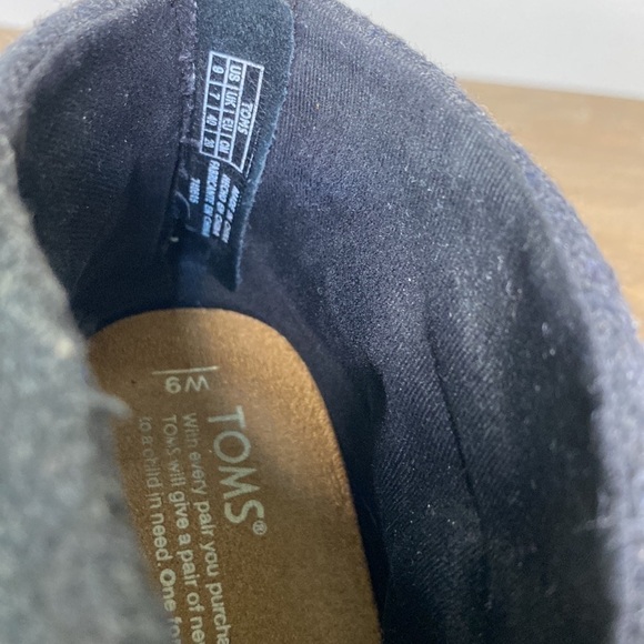 Toms Leila Black Gray Felt Ankle Booties size 9W - Picture 6 of 10